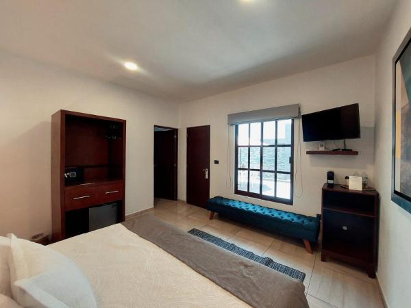 Casa Allende Morelia : photo 2 de la chambre chambre lit king-size deluxe