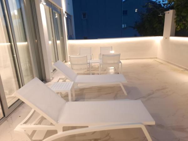 B&B Demar Residence & Dependance : photo 8 de la chambre suite lit king-size