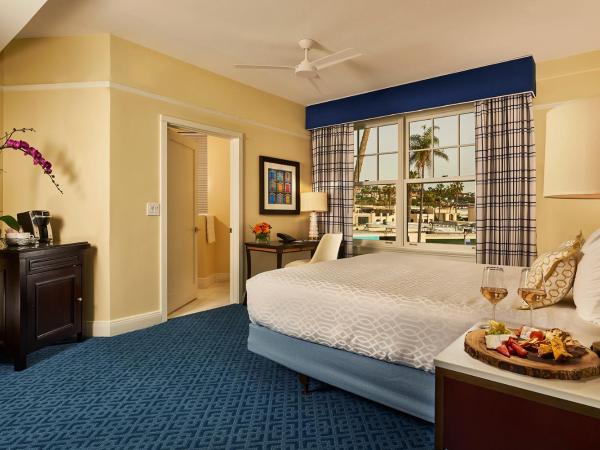 Grande Colonial La Jolla : photo 1 de la chambre chambre lit king-size