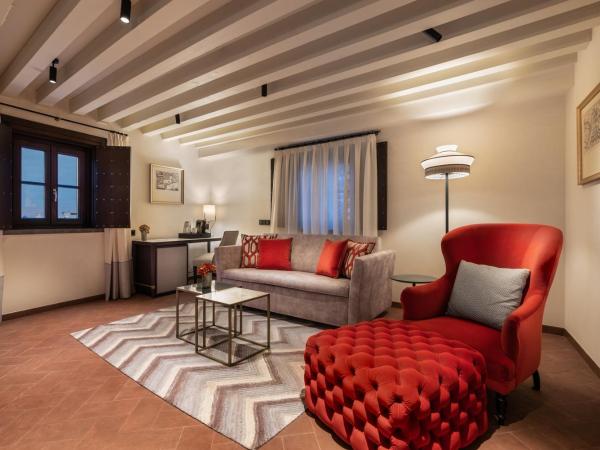 Áurea Casa Palacio Sagasta by Eurostars Hotel Company : photo 5 de la chambre suite junior avec vue