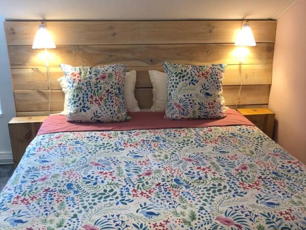 La Croix Blanche : photo 1 de la chambre chambre lit king-size