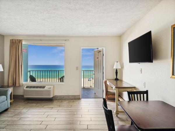 Holiday Terrace Beachfront Hotel, a By The Sea Resort : photo 5 de la chambre suite with ocean/gulf view