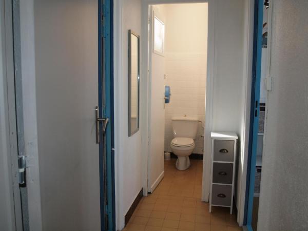 Hôtel Restaurant - Villa Les Sirènes : photo 4 de la chambre chambre familiale classique