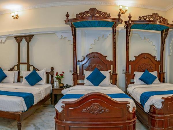 Swaroop Vilas - Lake Facing Boutique Hotel : photo 7 de la chambre suite familiale
