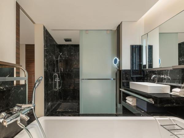 Le Meridien Bangkok : photo 10 de la chambre chambre lit king-size deluxe