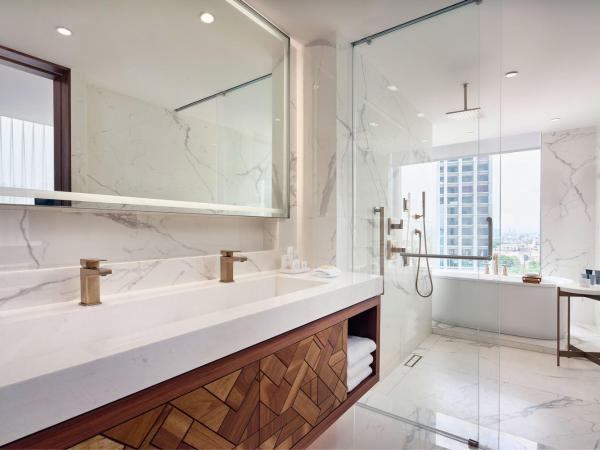 JW Marriott Hotel Guadalajara : photo 7 de la chambre suite junior lit king-size