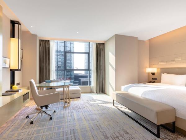 Chengdu Marriott Hotel Financial Centre : photo 4 de la chambre chambre lit king-size classique avec vue sur la ville