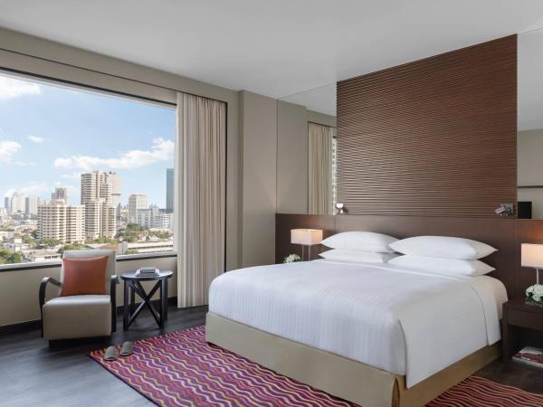 Marriott Executive Apartments - Sukhumvit Park, Bangkok : photo 1 de la chambre studio lit king-size - vue sur ville