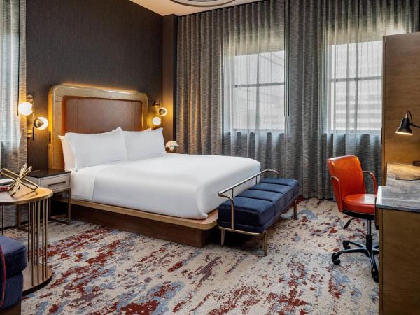 The Industrialist Hotel, Pittsburgh, Autograph Collection : photo 1 de la chambre chambre 1 lit king-size avec canapé-lit