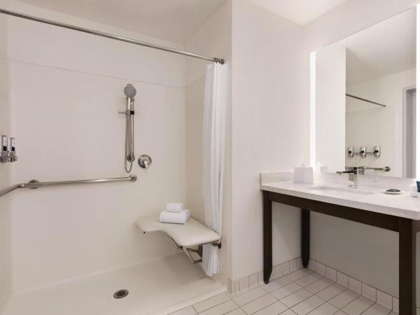 Four Points by Sheraton Sacramento Airport : photo 3 de la chambre chambre 2 lits doubles