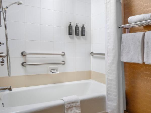 Sheraton Myrtle Beach : photo 4 de la chambre chambre lit king-size