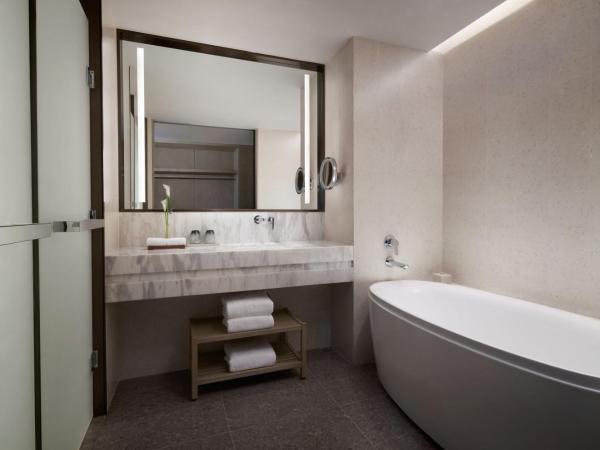 Sanya Marriott Yalong Bay Resort & Spa : photo 5 de la chambre family room with two double beds