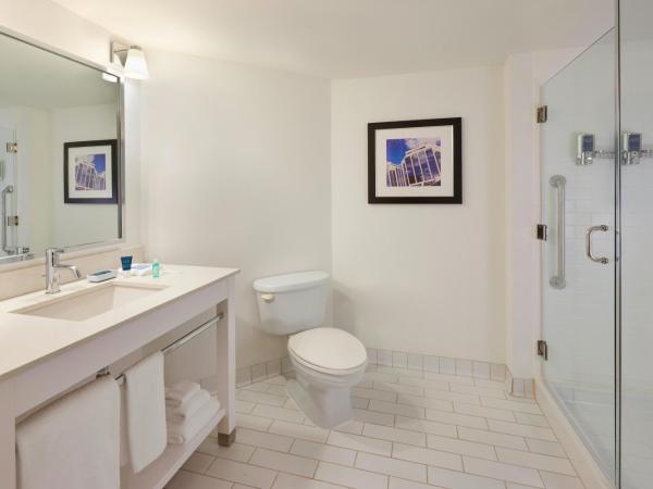 Four Points by Sheraton Halifax : photo 5 de la chambre chambre lit king-size deluxe