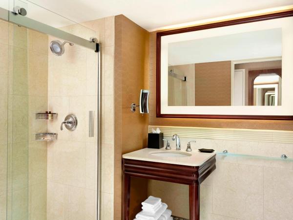 Sheraton Centre Toronto Hotel : photo 6 de la chambre chambre 1 lit queen-size