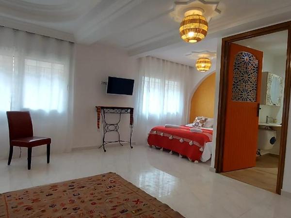 CASA ZOUINA : photo 7 de la chambre chambre double avec salle de bains privative
