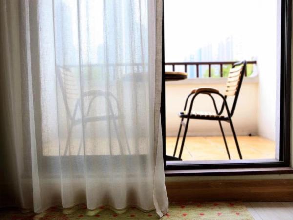 EBO Hotel Zijin gang Asian Games Park Store Zhejiang university : photo 4 de la chambre chambre double avec balcon