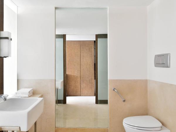 Four Points by Sheraton Bengaluru Whitefield : photo 2 de la chambre suite junior