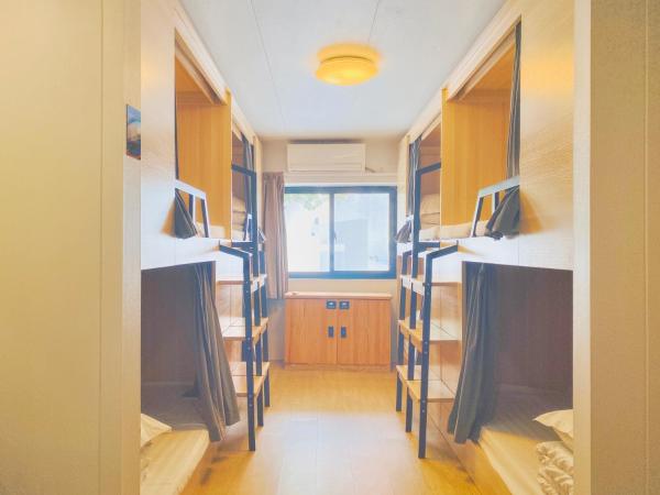 Dayin International Youth Hostel - Shanghai Oriental Pearl Lujiazui Branch : photo 5 de la chambre lit dans dortoir pour hommes de 8 lits