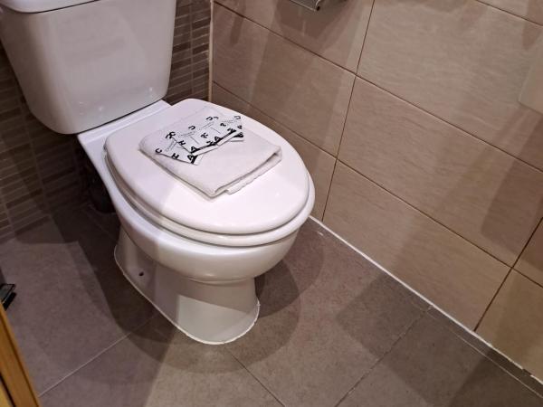 Hostal Abel Victoriano : photo 2 de la chambre chambre lits jumeaux Économique