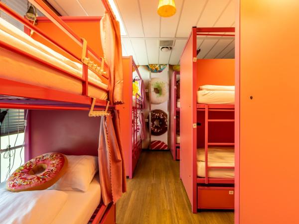 Hostelle - women only hostel Amsterdam : photo 3 de la chambre lit dans dortoir pour femmes de 12 lits