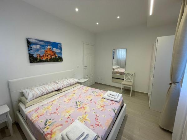 B&B San Luca : photo 4 de la chambre chambre double avec salle de bains privative