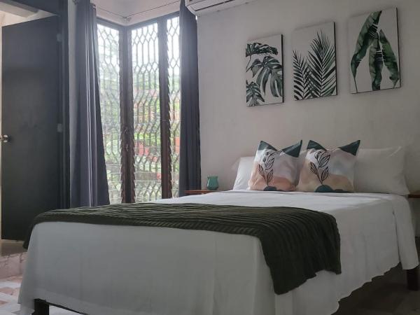 Casa Las Palmas : photo 1 de la chambre chambre double avec salle de bains privative