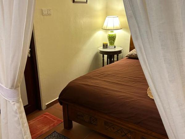 Casugria Dutch Residence 1810 : photo 6 de la chambre chambre lit queen-size - vue sur piscine