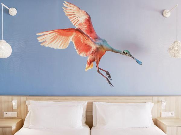 Iberostar Waves Founty Beach All Inclusive : photo 6 de la chambre hébergement double côté plage - vue sur mer