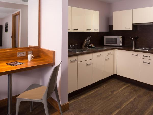 Roomzzz Leeds City : photo 3 de la chambre studio supérieur