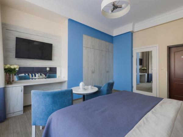 H Villa Herkules : photo 4 de la chambre chambre double supérieure