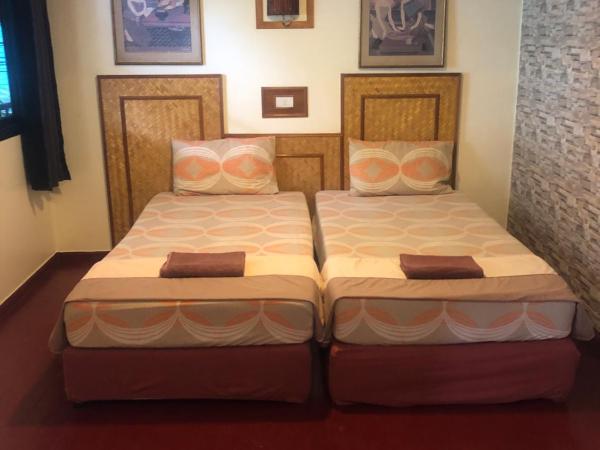 Phi Phi Dream Guest House : photo 1 de la chambre large twin room with fan