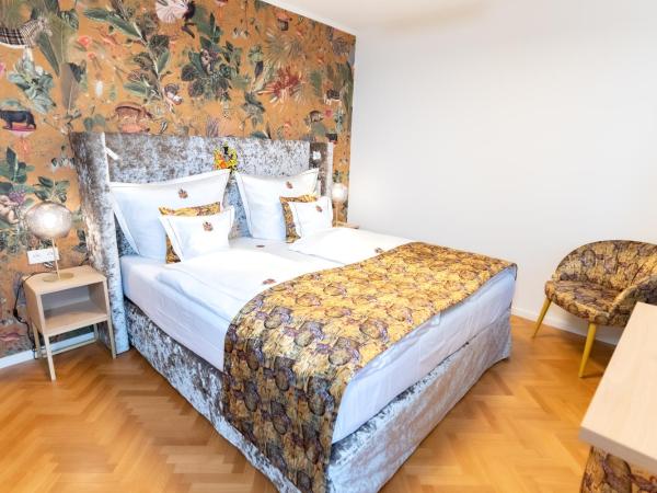 SCHLOSSRESIDENZ - Boutique Apartments & Hotel Suiten : photo 6 de la chambre grande chambre double 