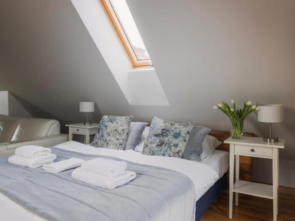 H Villa Herkules : photo 3 de la chambre appartement supérieur