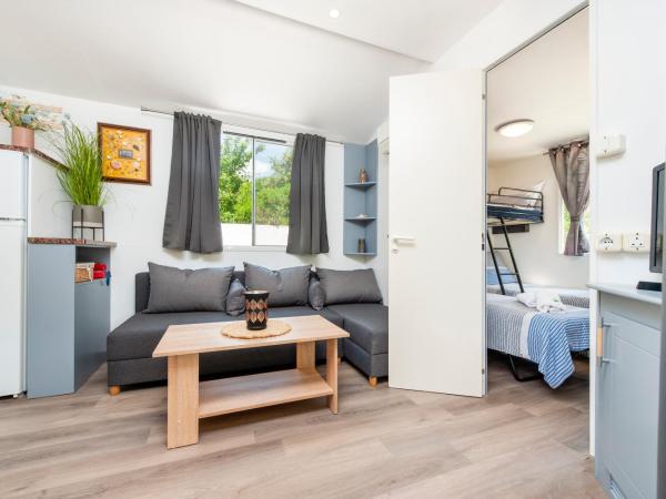 Mobile Homes Camp Green Garden Veštar : photo 7 de la chambre mobile home confort