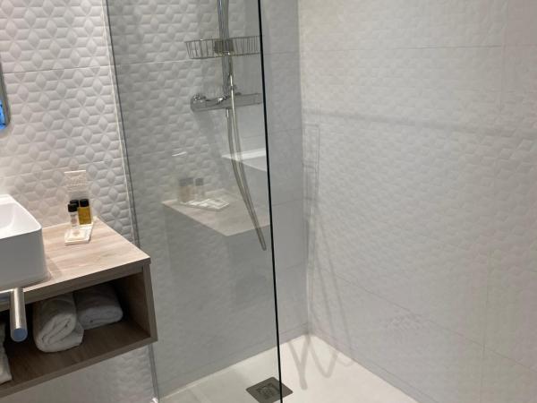 Hôtel Saint-Clair, côté Plage : photo 10 de la chambre suite familiale classique