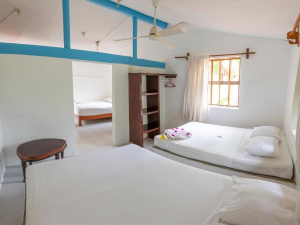 Hotel Bungalows Acuario : photo 8 de la chambre chambre double