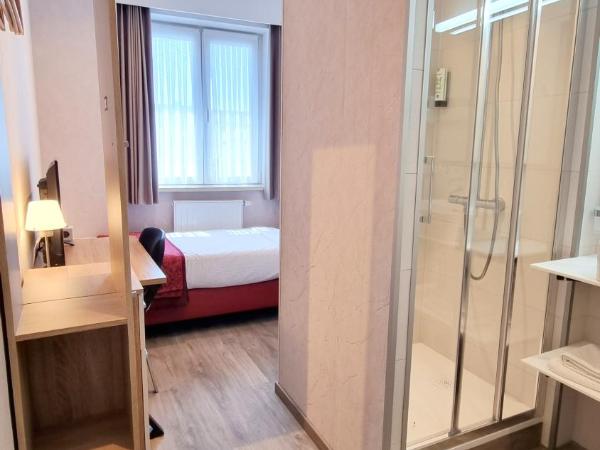 Hotel Cardiff : photo 8 de la chambre petite chambre simple moderne