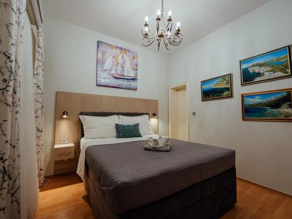 Guesthouse Villa Diana : photo 3 de la chambre chambre double