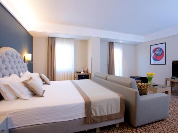 Ramada By Wyndham İstanbul Taksim : photo 5 de la chambre suite