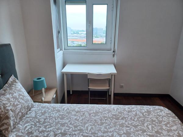 Oporto Sea Rooms : photo 6 de la chambre chambre double avec salle de bains commune