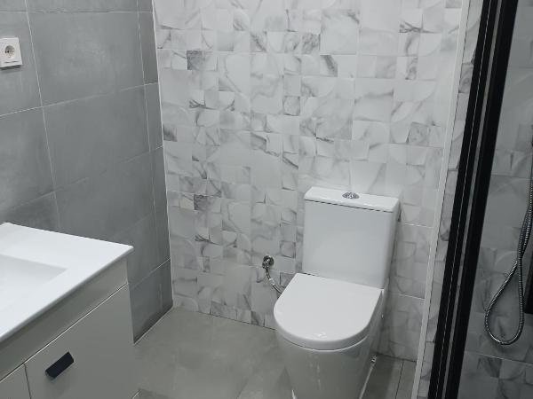 Oporto Sea Rooms : photo 4 de la chambre chambre double avec salle de bains privative
