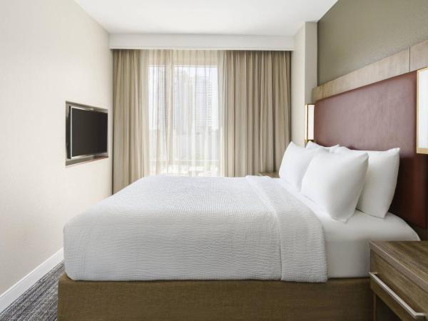 Residence Inn Austin Downtown / Convention Center : photo 1 de la chambre suite 1 chambre lit queen-size avec canapé-lit