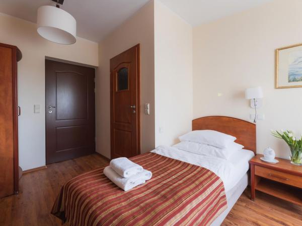 H Villa Herkules : photo 5 de la chambre chambre simple standard