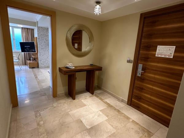 Alanya gold city hotel main building 3 bedroom apartment : photo 9 de la chambre appartement - vue sur mer