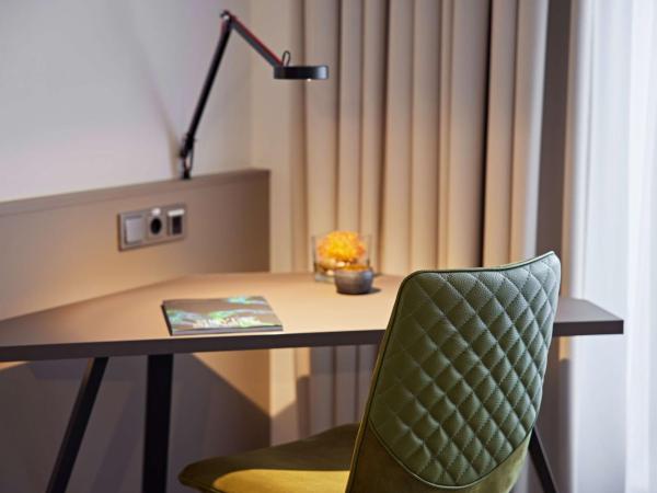 Lindner Hotel Dusseldorf Airport, part of JdV by Hyatt : photo 9 de la chambre chambre lits jumeaux deluxe