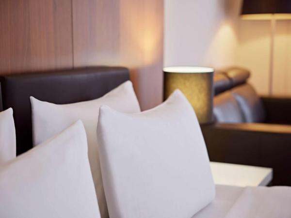 Lindner Hotel Dusseldorf Airport, part of JdV by Hyatt : photo 7 de la chambre suite junior