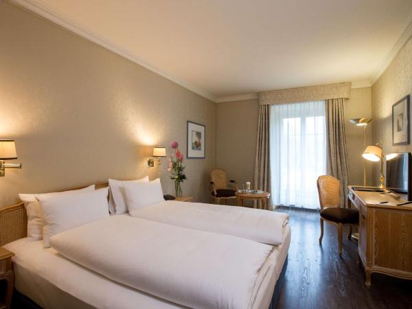 Grand Hotel Beau Rivage Interlaken : photo 3 de la chambre chambre lit king-size - vue sur rivière