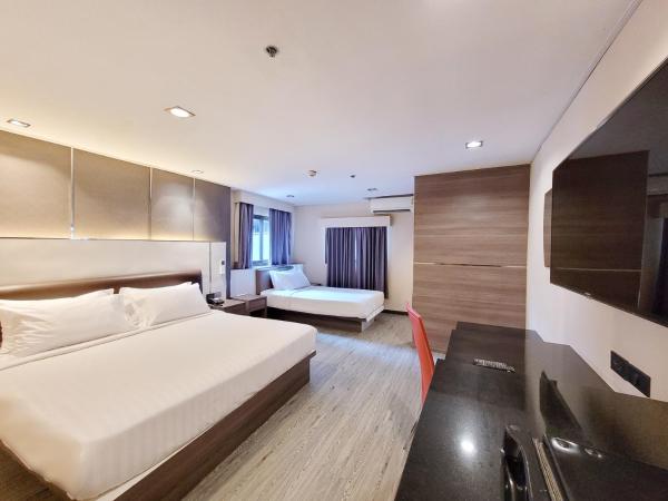 Citin Sukhumvit 11 Nana Bangkok by Compass Hospitality : photo 5 de la chambre chambre triple