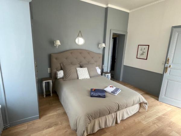 Maison Prémartine : photo 8 de la chambre chambre double - vue sur jardin