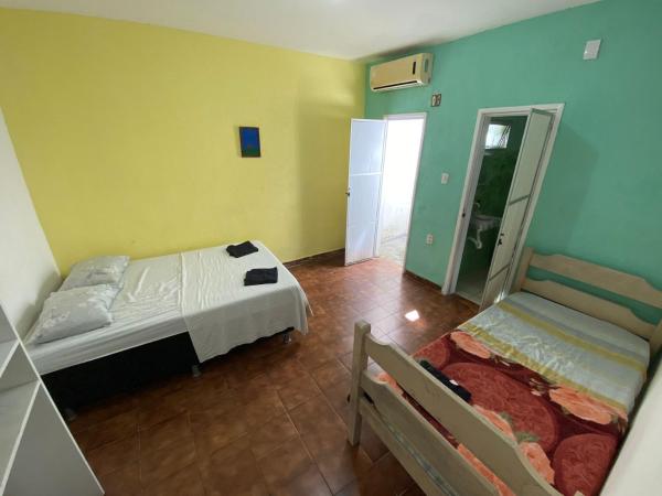 Sol'Lar Pousada & Hostel : photo 2 de la chambre chambre triple avec salle de bains privative